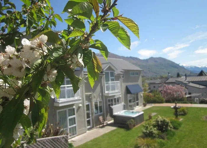 Lake Wanaka Lodge